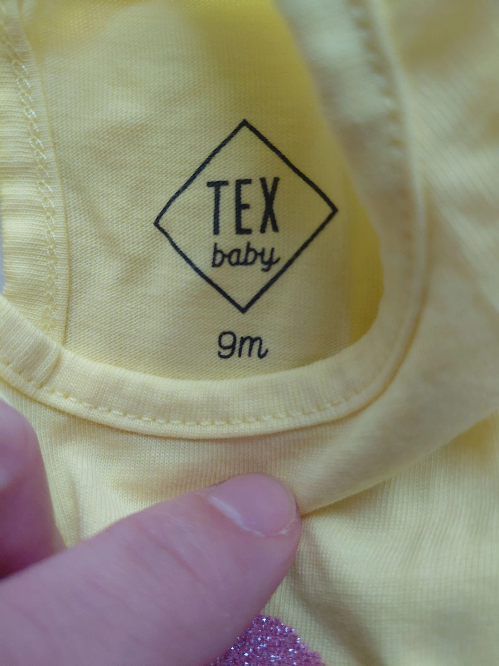 Lot of tank tops 9 months – photo 3